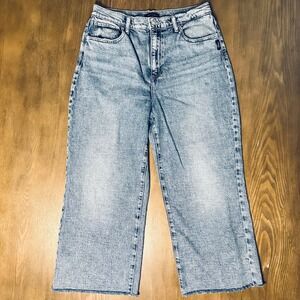 Silver Jeans Co Womens Wide Leg Crop Jeans Light Wash Frayed Hem Size 30 L23